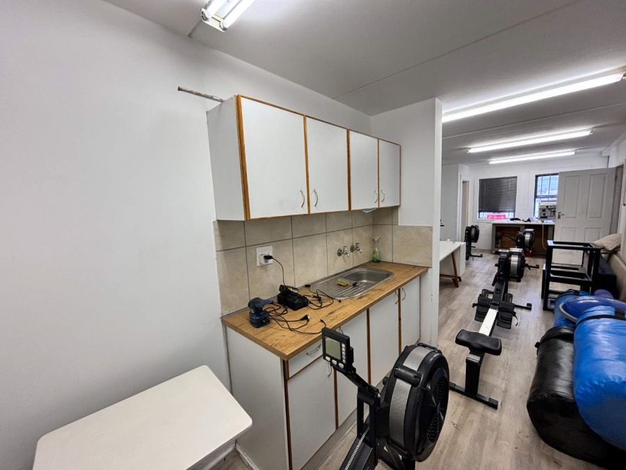 To Let commercial Property for Rent in Montague Gardens Western Cape